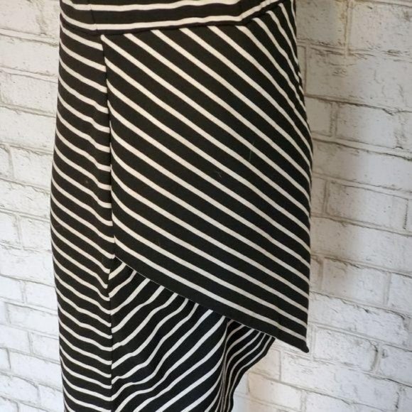1.State Black and White Off the Shoulder Striped Faux Wrap Mini Dress Medium - Picture 4 of 6